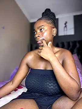 Candy-Heart online show from December 2025 11:50:01 AM