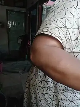 Snapshot of Ivy-09 chatting on February 2026 05:18:02 AM Ivy-09 online show from February 2026 05:18:02 AM