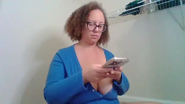 Paisleehaze online show from October 2025 01:31:01 AM