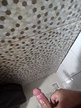 kelebb online show from April 2026 03:59:01 AM