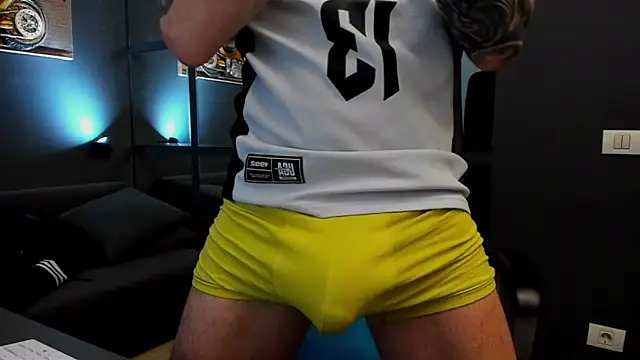 AronGrant online show from February 2026 10:45:02 AM