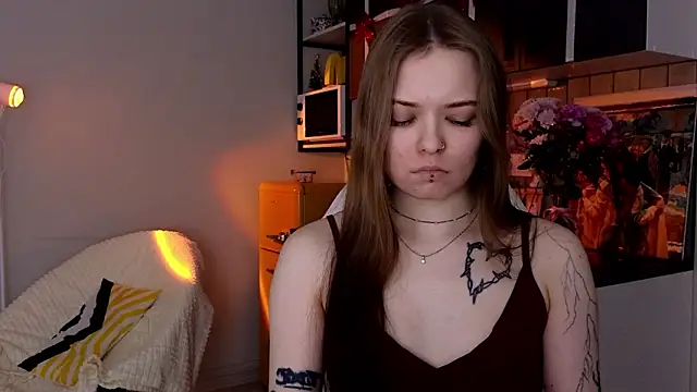 doll lol  online show from March 2026 05:40:01 PM