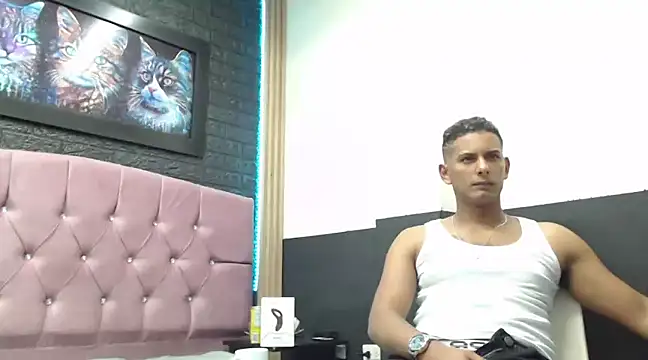 Chris Dick23 online show from January 2025 03:32:02 AM