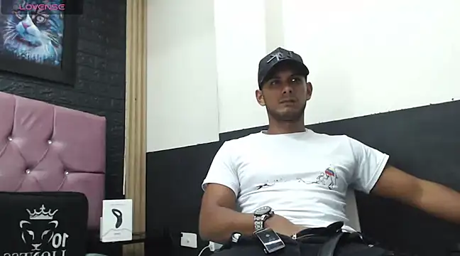 Chris Dick23 online show from March 2025 03:19:01 AM