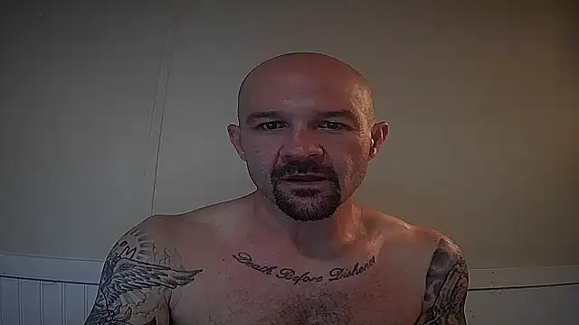 Snapshot of Kinkster615 chatting on June 2026 11:14:02 PM Kinkster615 online show from June 2026 11:14:02 PM