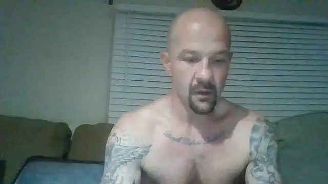 Snapshot of Kinkster615 chatting on June 2026 01:47:02 AM Kinkster615 online show from June 2026 01:47:02 AM