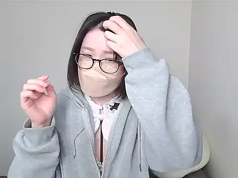  NOA-chan  online show from November 2025 03:12:01 PM