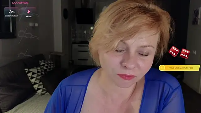 Snapshot of Gray_swann chatting on September 2025 05:39:02 PM Gray swann online show from September 2025 05:39:02 PM