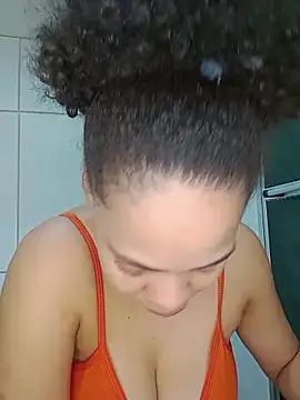 Snapshot of Su_Duarte_1 chatting on May 2026 09:53:01 PM Su Duarte 1 online show from May 2026 09:53:01 PM