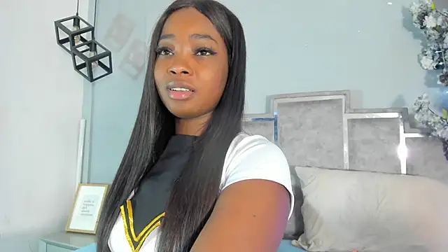 GabyyJones online show from October 2025 12:06:01 PM