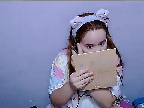 SubLayla01 online show from February 2026 12:58:02 PM