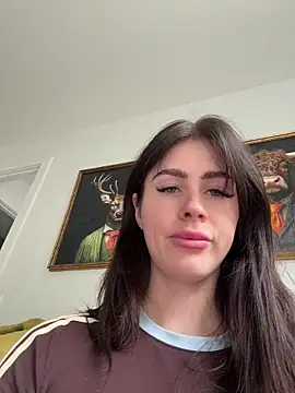 Snapshot of aus_queen chatting on July 2026 10:25:02 PM aus queen online show from July 2026 10:25:02 PM