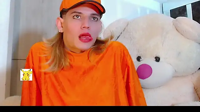 Snapshot of honey_skin chatting on February 2025 03:27:01 AM honey skin online show from February 2025 03:27:01 AM