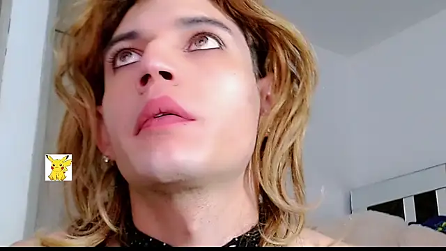 Snapshot of honey_skin chatting on March 2025 09:01:01 PM honey skin online show from March 2025 09:01:01 PM