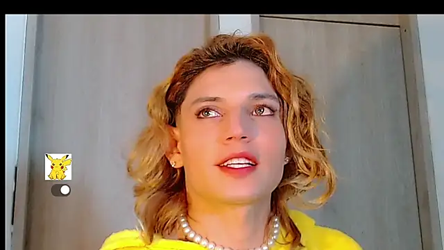 Snapshot of honey_skin chatting on March 2025 10:56:02 AM honey skin online show from March 2025 10:56:02 AM