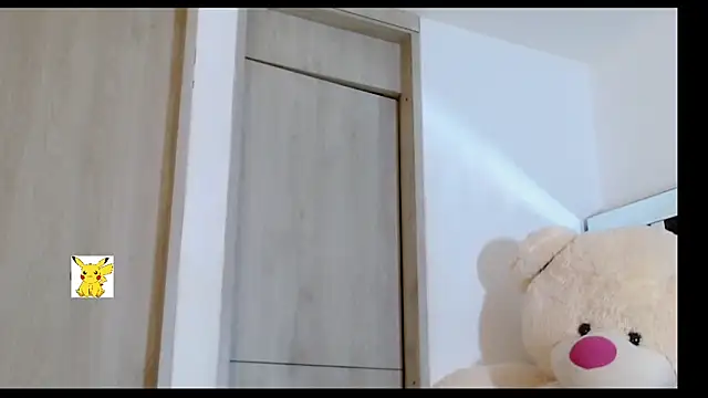 Snapshot of honey_skin chatting on March 2025 06:03:02 PM honey skin online show from March 2025 06:03:02 PM