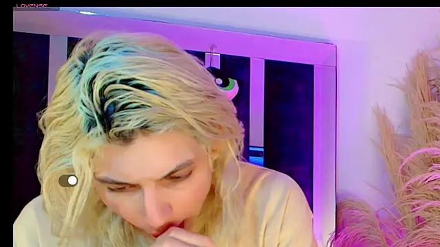 honey skin online show from April 2026 06:10:01 PM