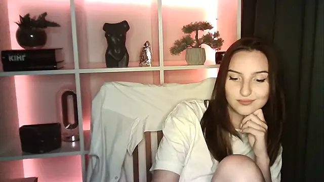 X Alisa online show from July 2026 06:13:01 PM