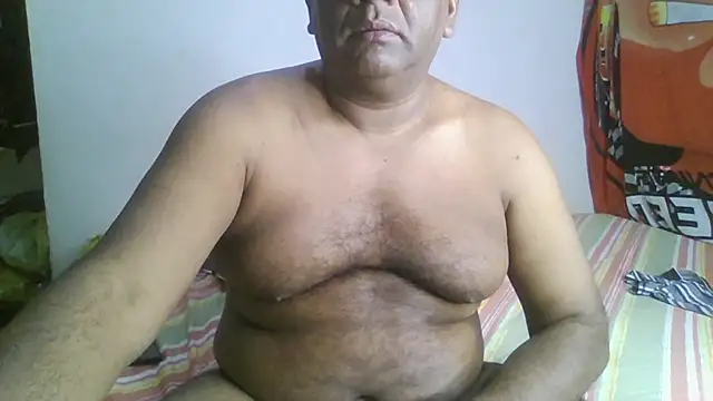 Snapshot of Beargryzzly chatting on January 2025 06:49:01 AM Beargryzzly online show from January 2025 06:49:01 AM