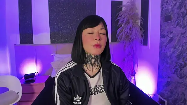 Scolw online show from December 2025 12:54:01 PM