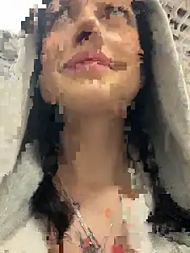 Melissa crazy online show from November 2025 04:19:01 PM