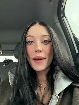 Snapshot of Melissa_crazy chatting on May 2026 04:04:01 PM Melissa crazy online show from May 2026 04:04:01 PM