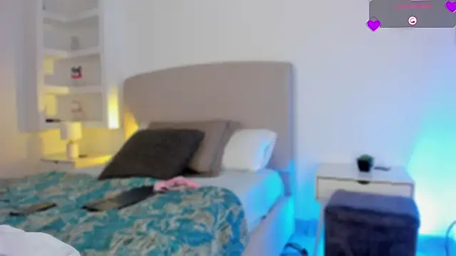 Ammy xx online show from October 2025 07:33:01 PM