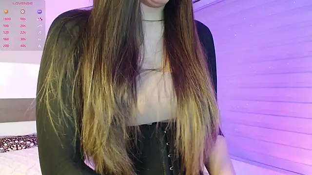 Snapshot of PiaSmile chatting on May 2026 01:00:01 AM PiaSmile online show from May 2026 01:00:01 AM