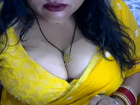 Snapshot of dramebaz_queen chatting on April 2026 07:29:01 PM dramebaz queen online show from April 2026 07:29:01 PM