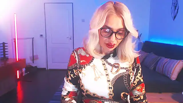 beauty chl0e online show from January 2025 09:15:01 PM