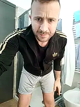 Snapshot of gilera250s chatting on January 2025 03:25:01 PM gilera250s online show from January 2025 03:25:01 PM