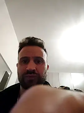 Snapshot of gilera250s chatting on February 2025 08:40:01 PM gilera250s online show from February 2025 08:40:01 PM