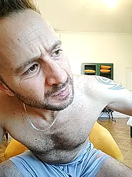 Snapshot of gilera250s chatting on October 2025 01:09:02 PM gilera250s online show from October 2025 01:09:02 PM