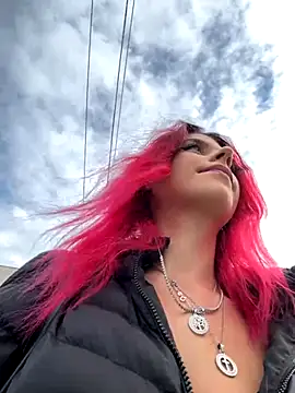 RiriRoseey online show from October 2025 06:58:02 AM