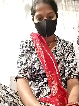 Anushka Ji online show from October 2025 04:03:02 PM