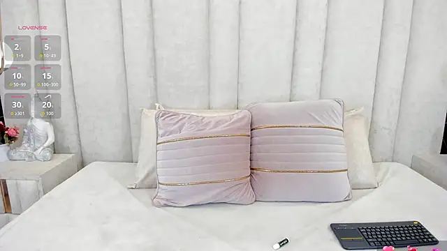 Snapshot of im_giselle_ chatting on April 2026 05:34:01 AM im giselle online show from April 2026 05:34:01 AM