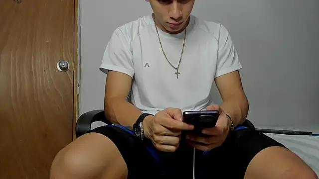 andrew rose  online show from March 2026 11:11:02 PM