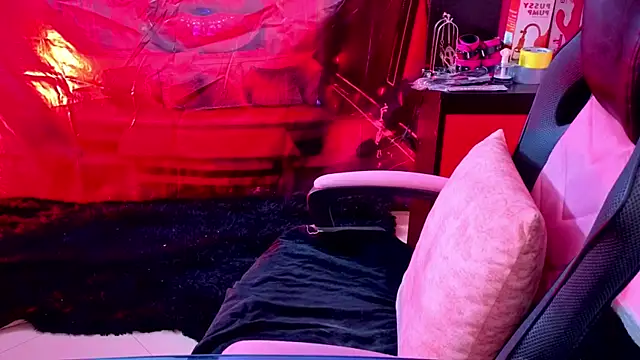 True Bdsm online show from February 2026 05:56:01 PM