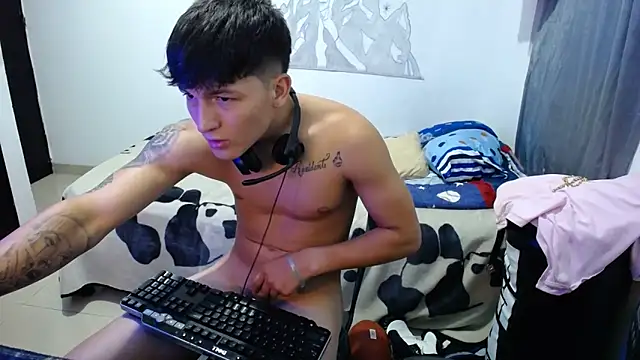 Snapshot of Pharaon_71 chatting on February 2026 04:53:02 AM Pharaon 71 online show from February 2026 04:53:02 AM