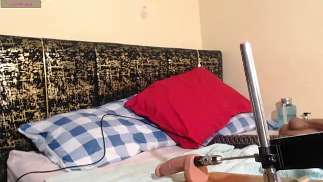 Missthigh online show from April 2026 10:21:02 AM