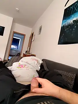 Henryb61 online show from December 2024 11:23:02 AM