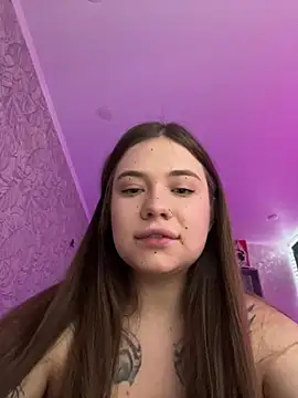 Vikki toriya online show from December 2024 05:44:01 PM