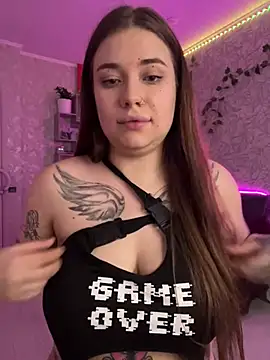 Vikki toriya online show from December 2024 05:48:01 PM