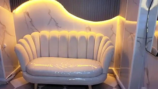 victoria castillo b online show from February 2026 07:52:01 PM