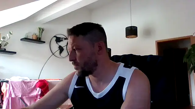 Snapshot of BennyLommy chatting on July 2026 11:13:01 AM BennyLommy online show from July 2026 11:13:01 AM