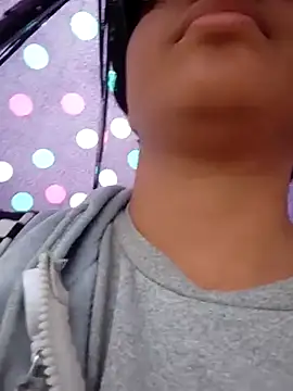 Emmapark  online show from March 2025 06:43:02 PM