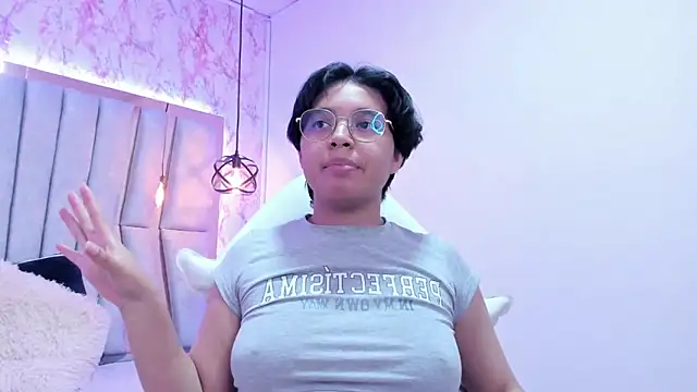 Emmapark  online show from March 2025 12:55:02 AM