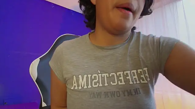 Emmapark  online show from February 2026 06:37:02 PM