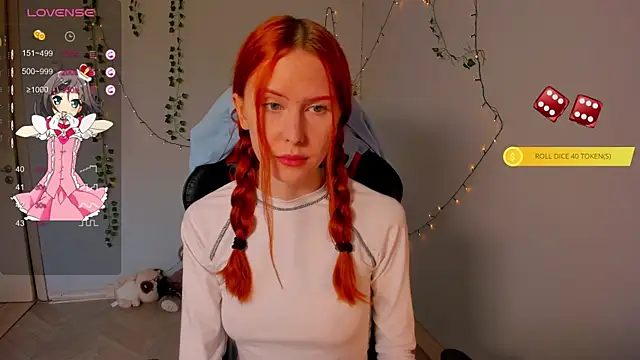 FruttiTatti online show from October 2025 07:56:01 AM