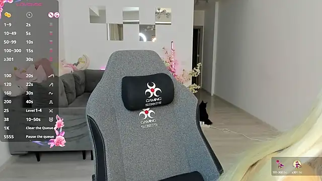 Snapshot of LovelyBianca chatting on September 2025 08:10:01 PM LovelyBianca online show from September 2025 08:10:01 PM